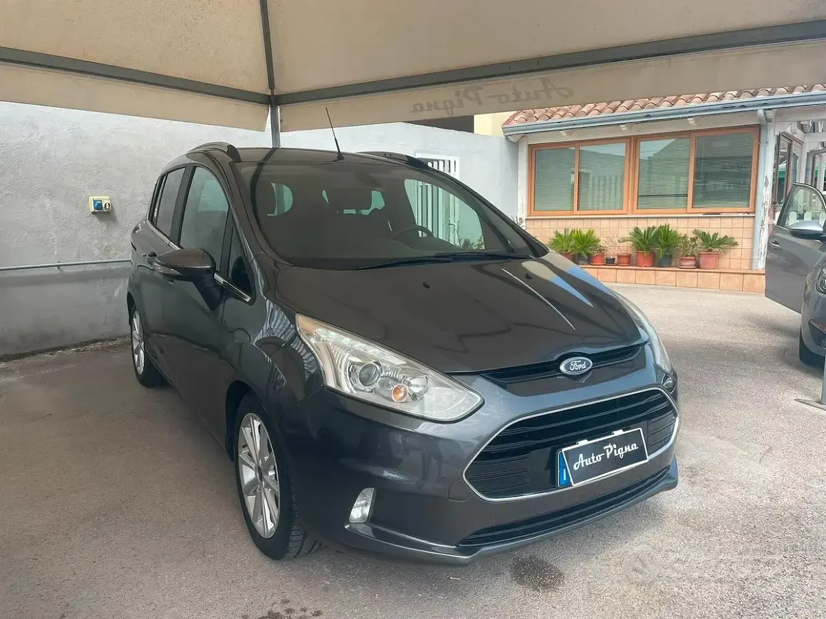 Usata Ford B-MAX Titanium X 101 CV (74 kW) 2016 Grigio Monovolume