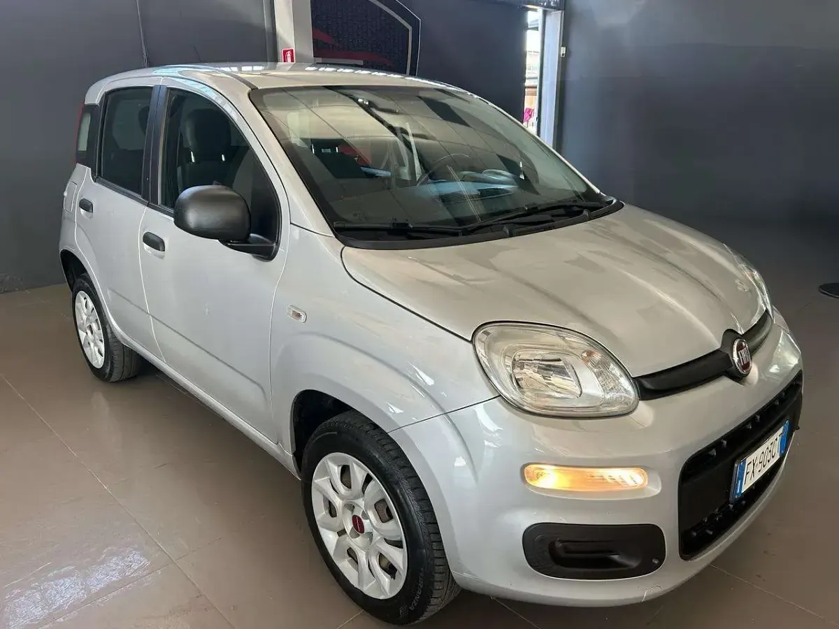 Usata Fiat Panda Lounge 71 CV (52 kW) 2019 Grigio Utilitaria