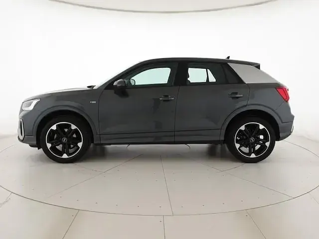 Usata Audi Q2 S-Line 116 CV (85 kW) 2025 Grigio daytona perlato SUV