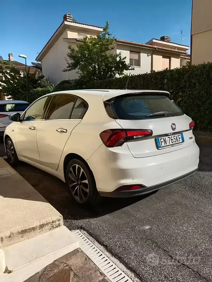 Usata Fiat Tipo Lounge 95 CV (69 kW) 2018 Bianco Berlina