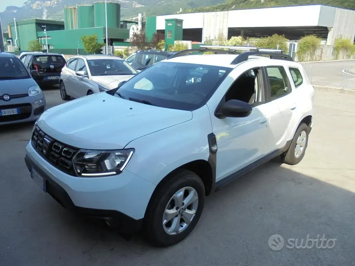 Usata Dacia Duster Comfort 101 CV (74 kW) 2021 Bianco SUV