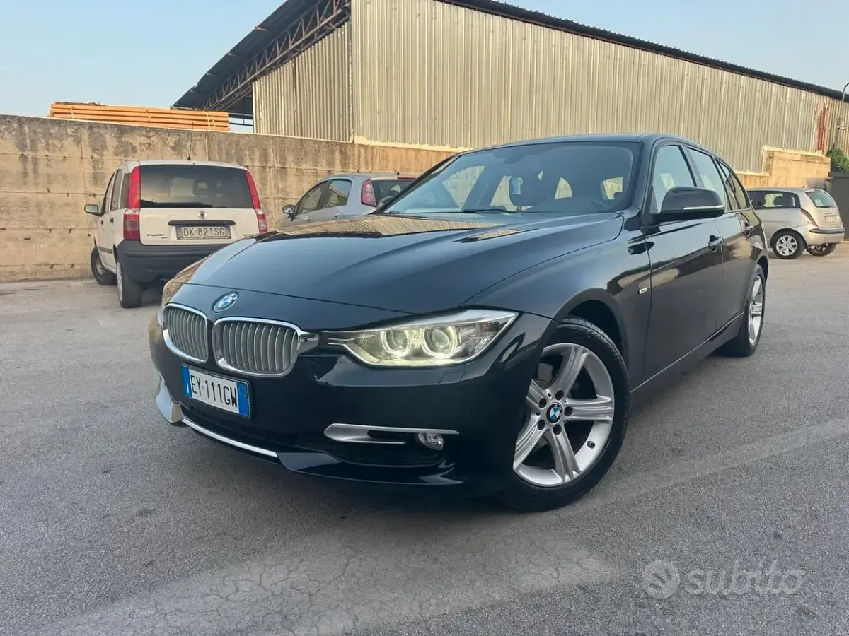 Usata BMW 316 Luxury Line 116 CV (85 kW) 2015 Bluazzurro Station wagon