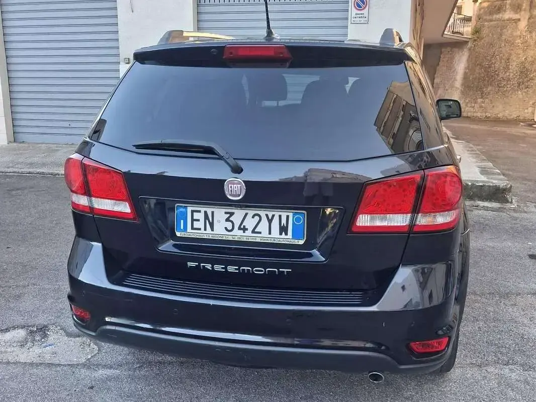 Usata Fiat Freemont Urban 170 CV (125 kW) 2012 Blu/azzurro SUV