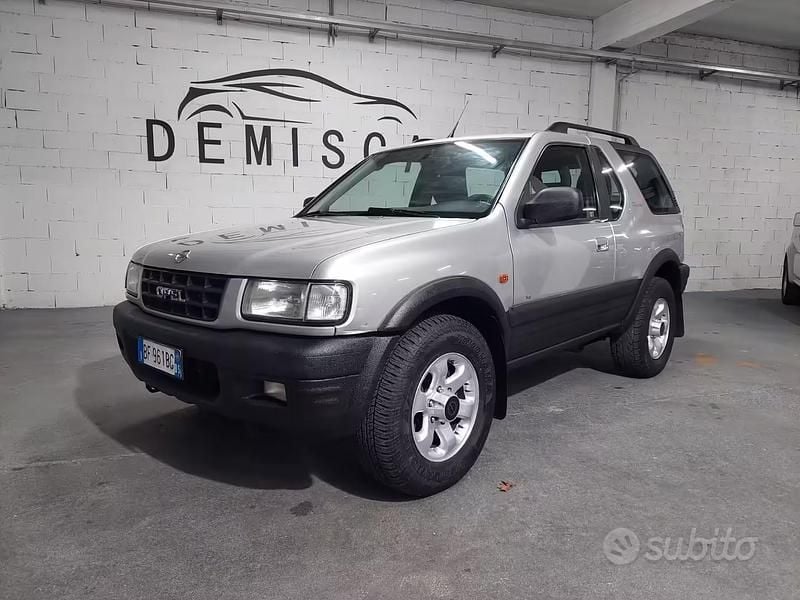Usata Opel Frontera Sport 115 CV (84 kW) 1999 Grigio SUV
