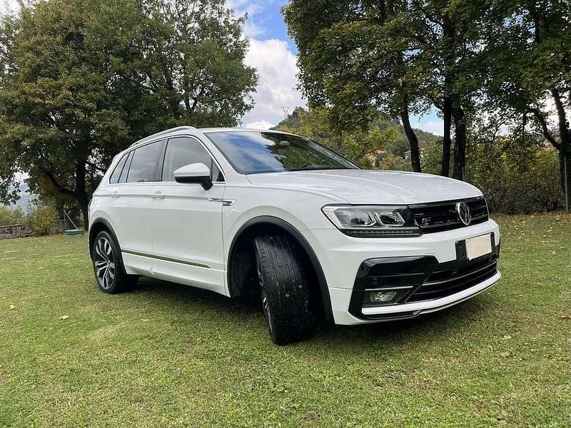 Usata VW Tiguan R-line 150 CV (110 kW) 2018 Bianco SUV