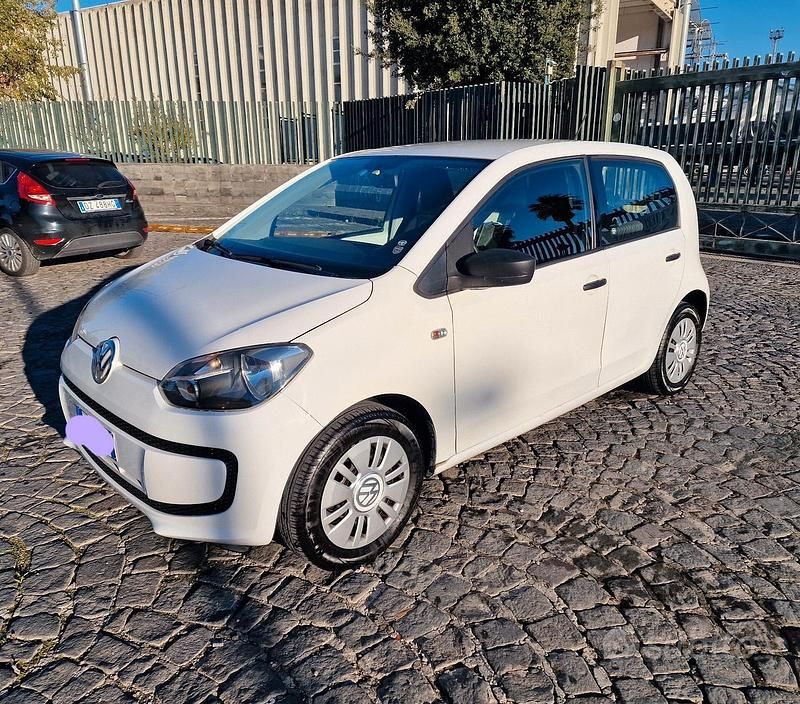 Bianco Usata 2013 VW up! Due volumi | 3999 € (Super prezzo) - Immagine 1/4