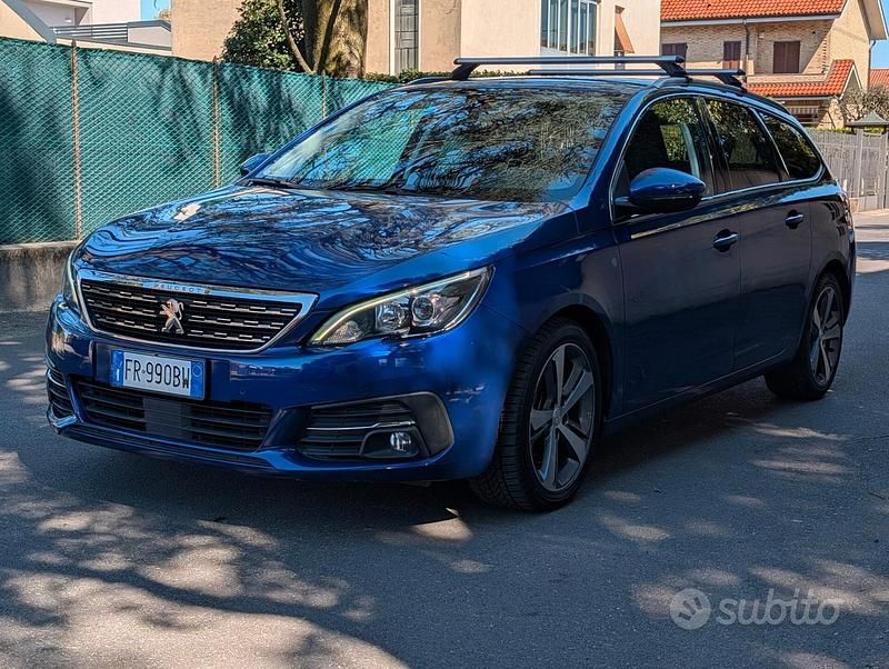 Usata Peugeot 308 Allure 130 CV (95 kW) 2018 Blu Station wagon