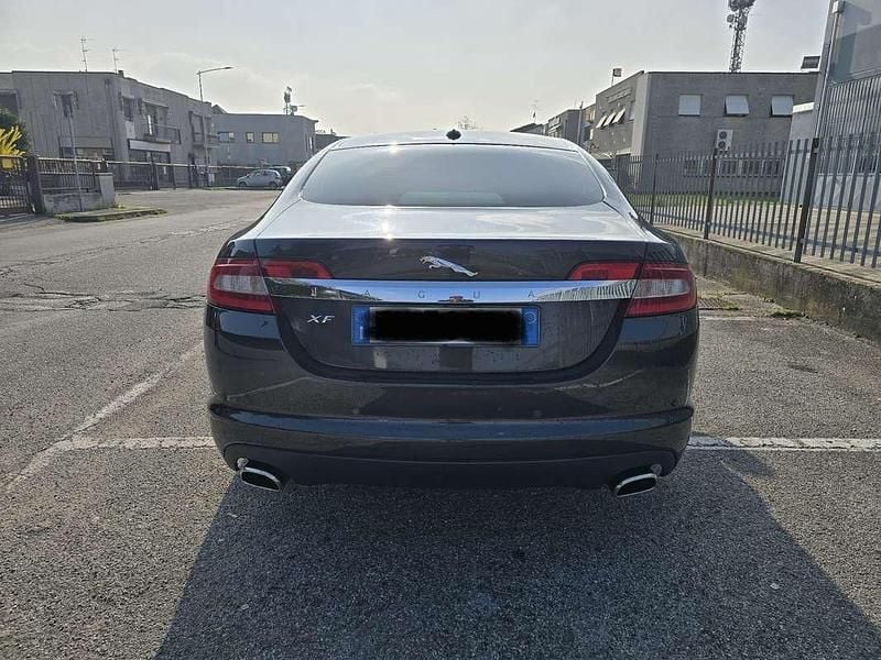 Usata Jaguar XF Premium Luxury 241 CV (177 kW) 2011 Berlina