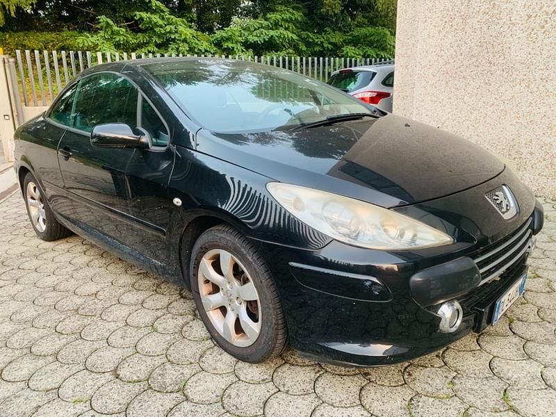 Usata Peugeot 307 CC 108 CV (79 kW) 2007 Nero Cabrio