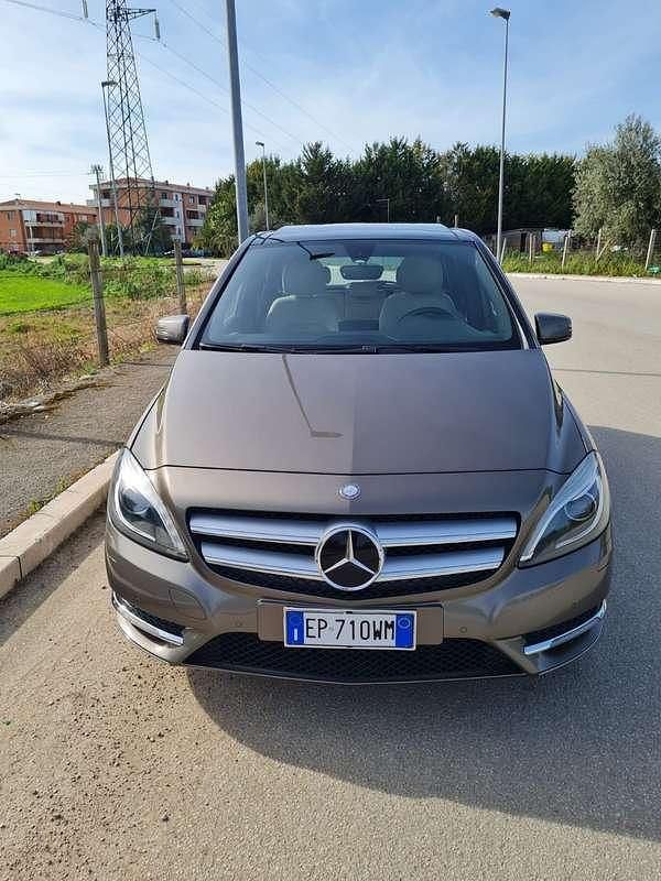 Usata Mercedes B180 Premium 109 CV (80 kW) 2013 Monovolume