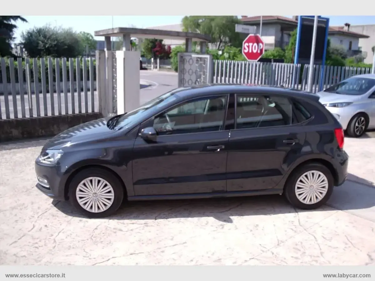 Usata VW Polo Comfortline 75 CV (55 kW) 2014 Grigio Berlina