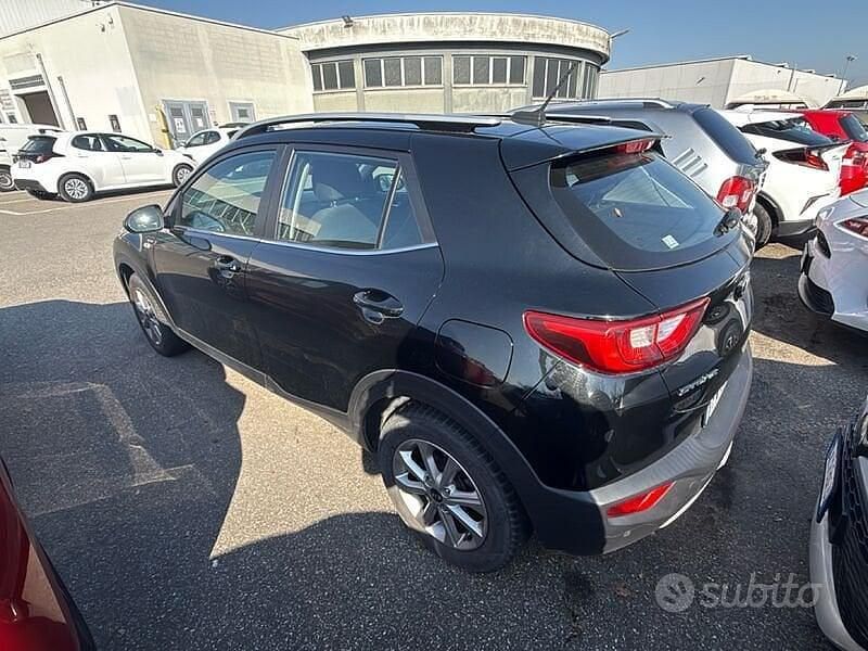 Usata Kia Stonic Style 101 CV (74 kW) 2019 Nero SUV