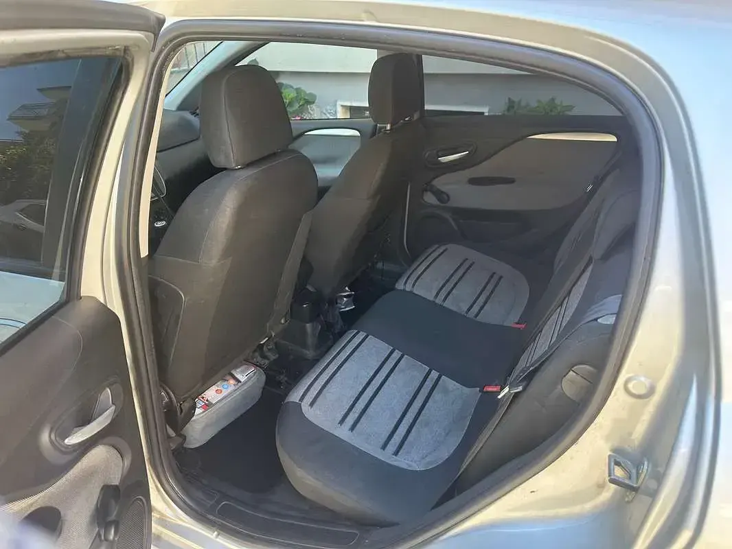 Usata Fiat Punto Evo Dynamic 65 CV (47 kW) 2010 Argento Utilitaria