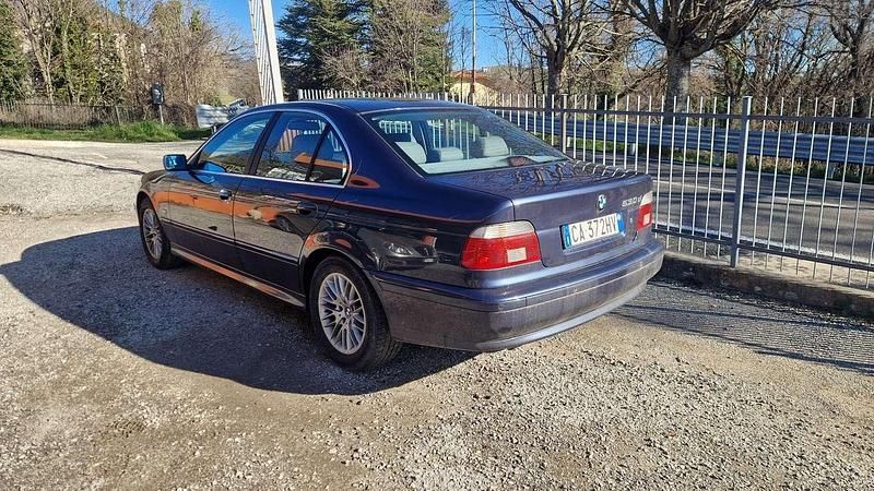Usata 2001 BMW 530 Efficient Dynamics Tre volumi | 4250 € (Buon prezzo) - Immagine 1/4