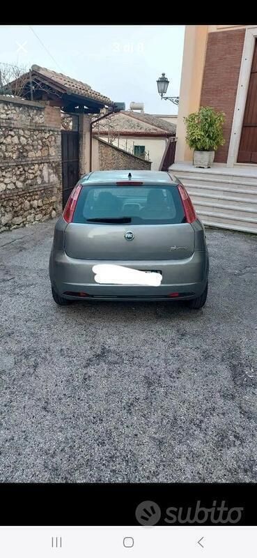 Usata Fiat Grande Punto 75 CV (55 kW) 2006 Utilitaria