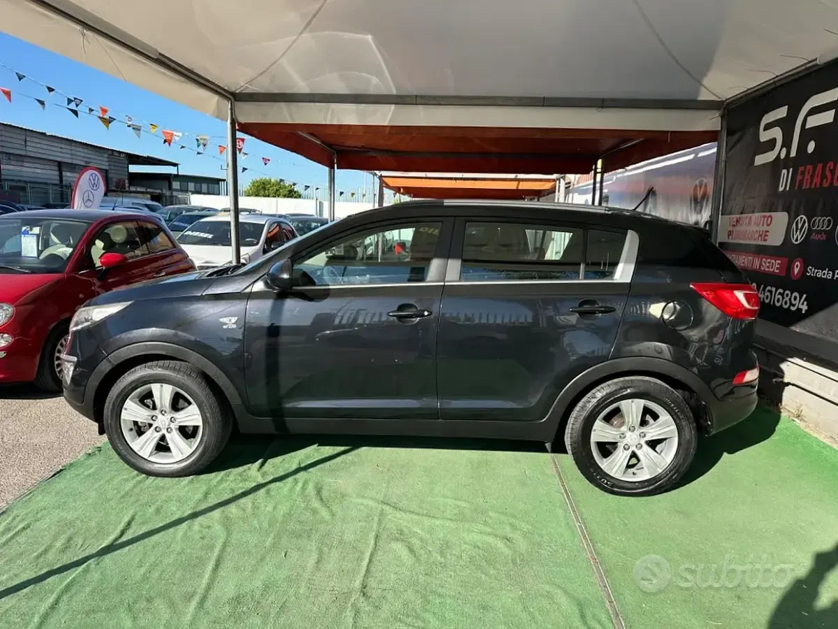Usata Kia Sportage Active 135 CV (99 kW) 2011 Nero SUV