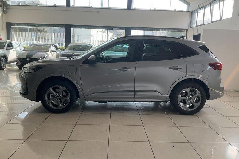 Nuova Ford Kuga ST-Line 242 CV (177 kW) 2025 Grigio SUV