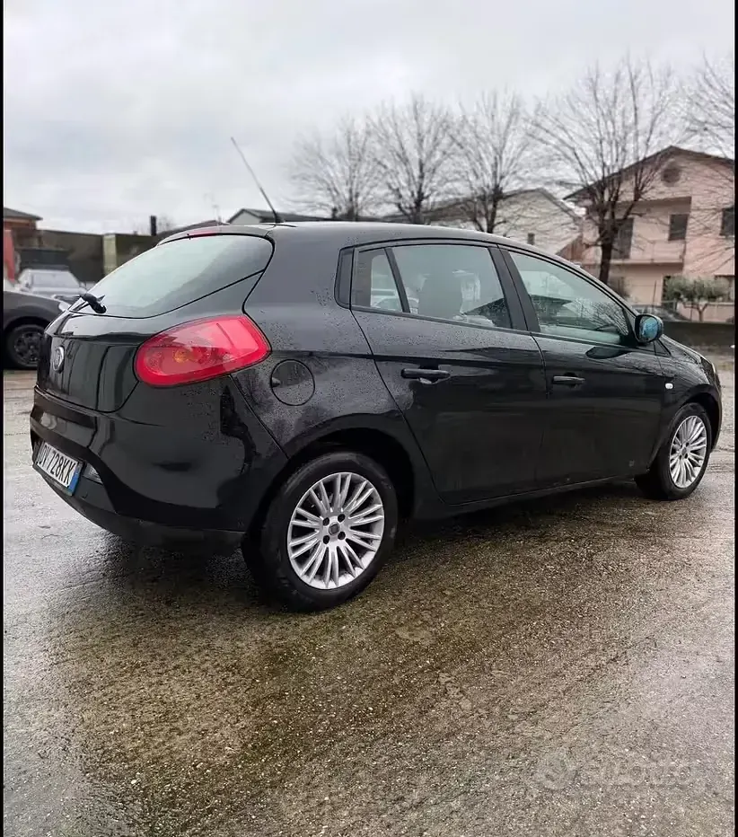 Usata Fiat Bravo Active 120 CV (88 kW) 2010 Nero Utilitaria