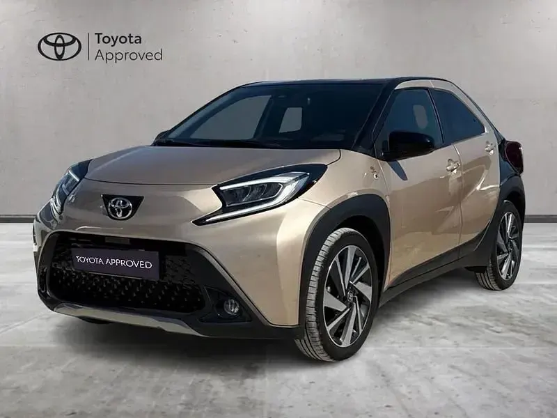 Usata Toyota Aygo X Lounge 72 CV (52 kW) 2024 SUV