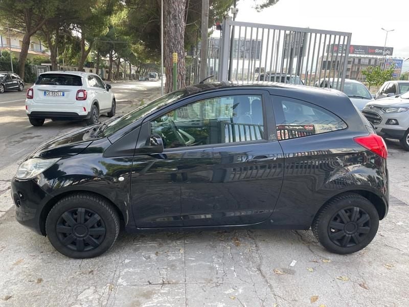 Usata Ford Ka Titanium 69 CV (50 kW) 2012 Nero Utilitaria