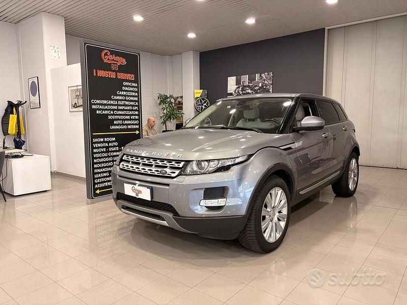 Usata Land Rover Range Rover evoque Prestige 190 CV (139 kW) 2014 Orkney grey  interni circus/ SUV