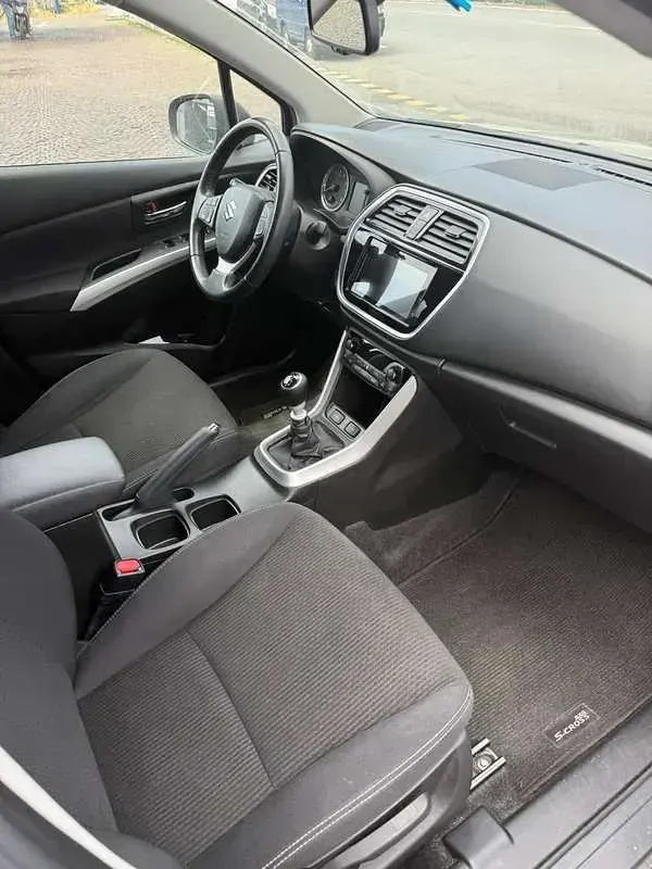 Usata Suzuki SX4 S-Cross Cool 129 CV (94 kW) 2020 Grigio SUV