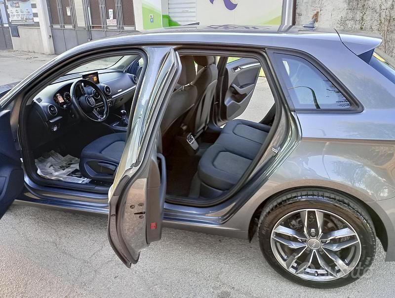 Usata Audi A3 116 CV (85 kW) 2017 Grigio Station wagon