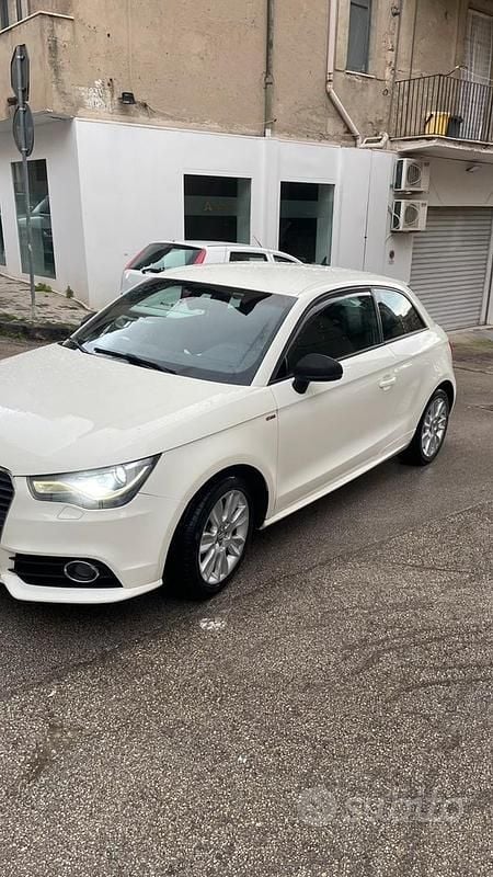 Usata Audi A1 105 CV (77 kW) 2011 Bianco Utilitaria