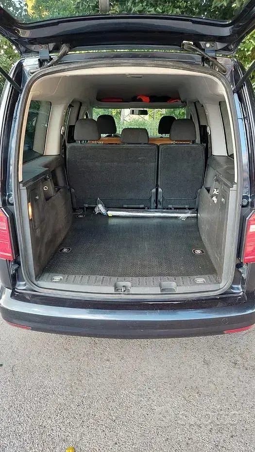 Usata VW Caddy Maxi 110 CV (80 kW) 2016 Nero Monovolume