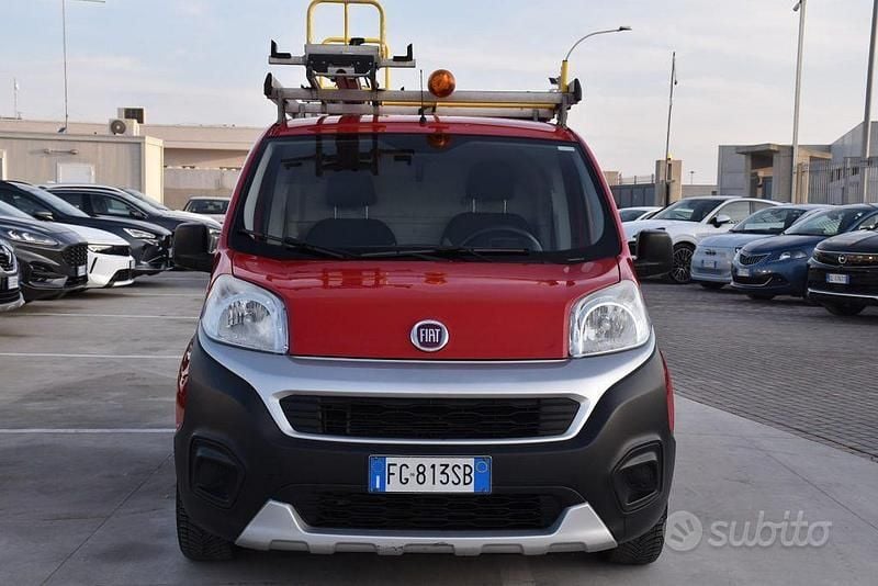 Usata Fiat Fiorino 95 CV (69 kW) 2016 Rosso Monovolume