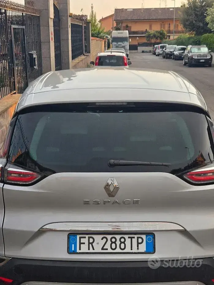 Usata Renault Espace 160 CV (117 kW) 2018 Grigio Monovolume