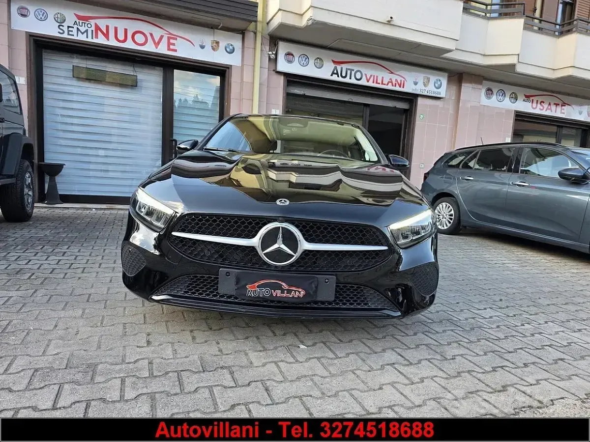 Usata Mercedes A180 Advanced 116 CV (85 kW) 2023 Nero Berlina