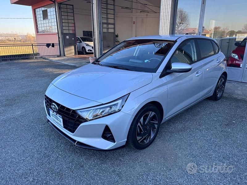 Usata Hyundai i20 84 CV (61 kW) 2022 Grigio Berlina