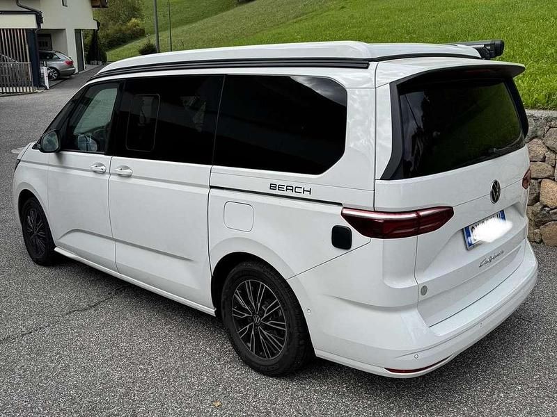 Usata VW California Beach 150 CV (110 kW) 2025 Bianco Furgone