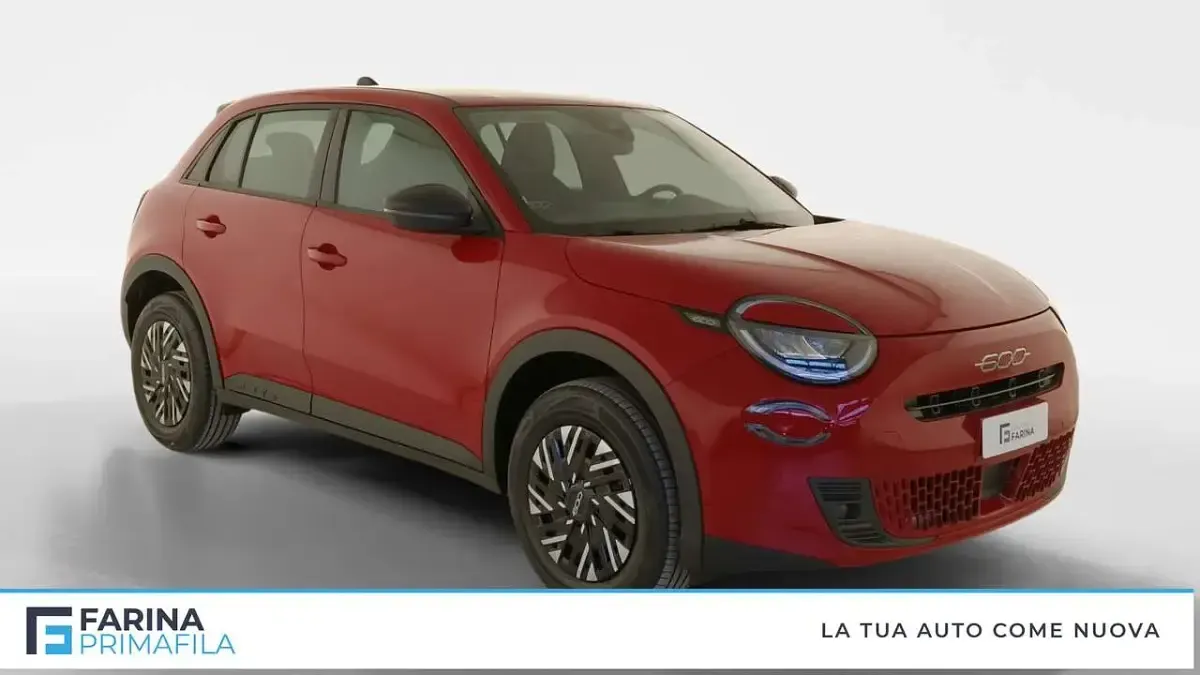 Nuova Fiat 600 Pop 101 CV (74 kW) 2026 Rosso SUV