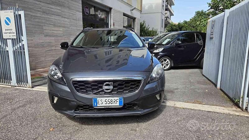 Usata Volvo V40 CC Momentum 116 CV (85 kW) 2013 Grigio Station wagon