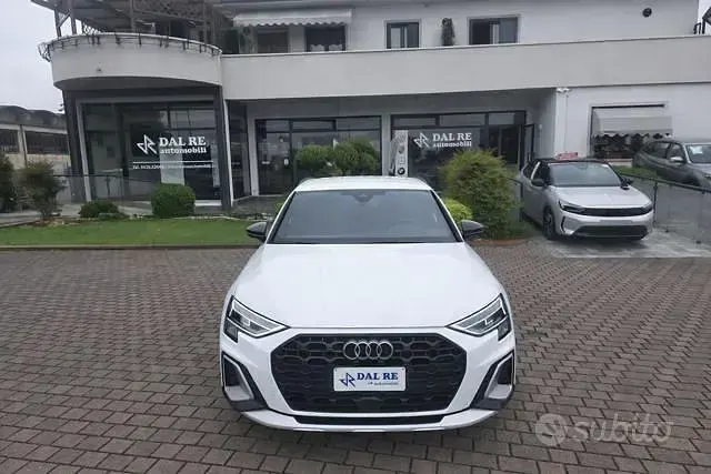Usata Audi A3 S-Line 150 CV (110 kW) 2024 Bianco Berlina