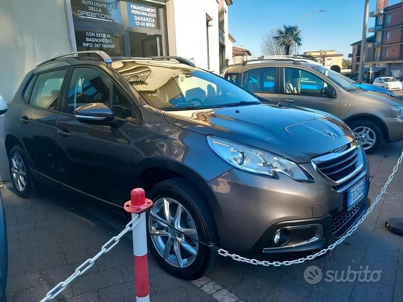 Usata Peugeot 2008 Active 99 CV (72 kW) 2016 Grigio SUV