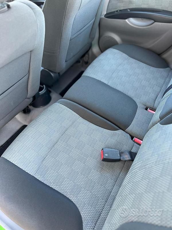 Usata Kia Picanto 2005 Utilitaria