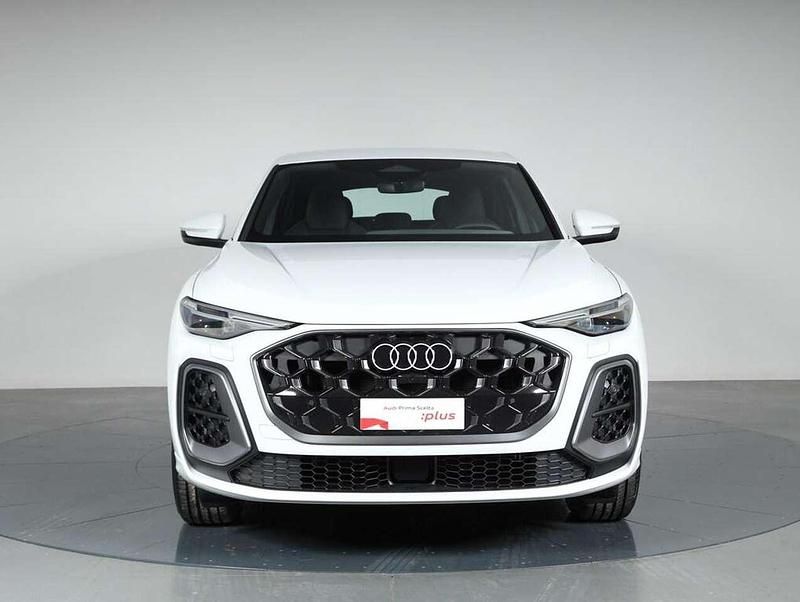 Nuova Audi Q5 Sportback S-Line 204 CV (150 kW) 2025 Bianco ghiaccio SUV