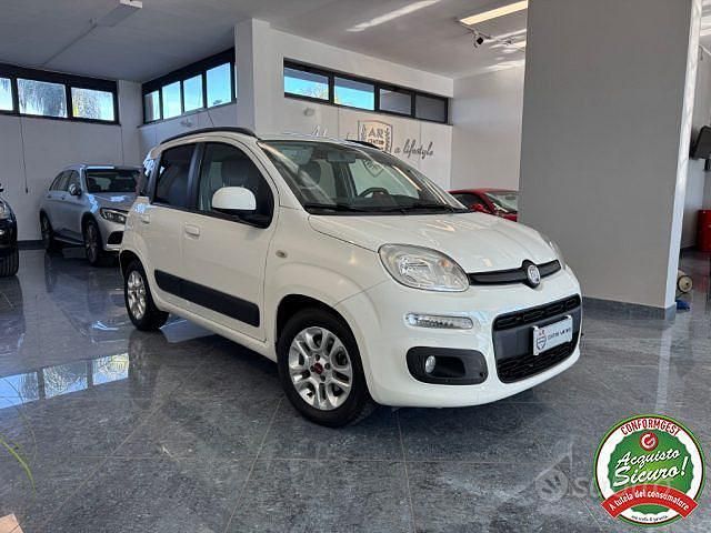 Usata Fiat Panda Lounge 75 CV (55 kW) 2013 Bianco Berlina