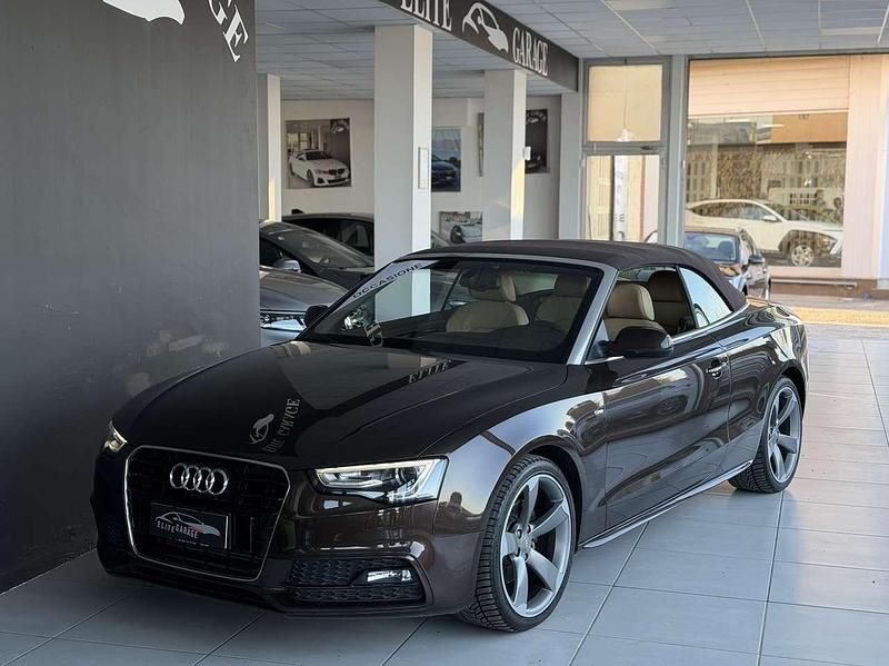 Usata Audi A5 Cabriolet S-line plus 177 CV (130 kW) 2013 Marrone Cabrio