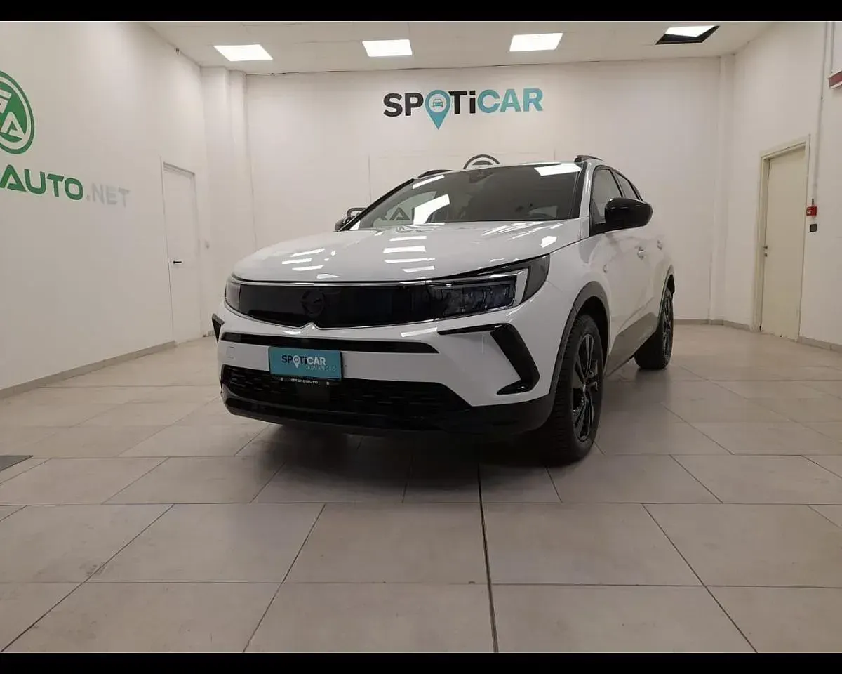 Usata Opel Grandland X Ultimate 131 CV (96 kW) 2023 Bianco SUV