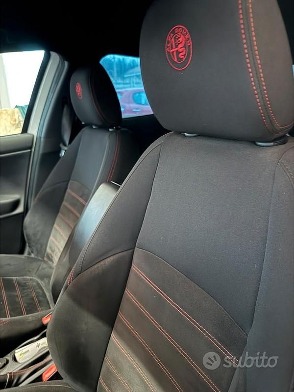 Usata Alfa Romeo Giulietta 120 CV (88 kW) 2019 Bianco Coupé