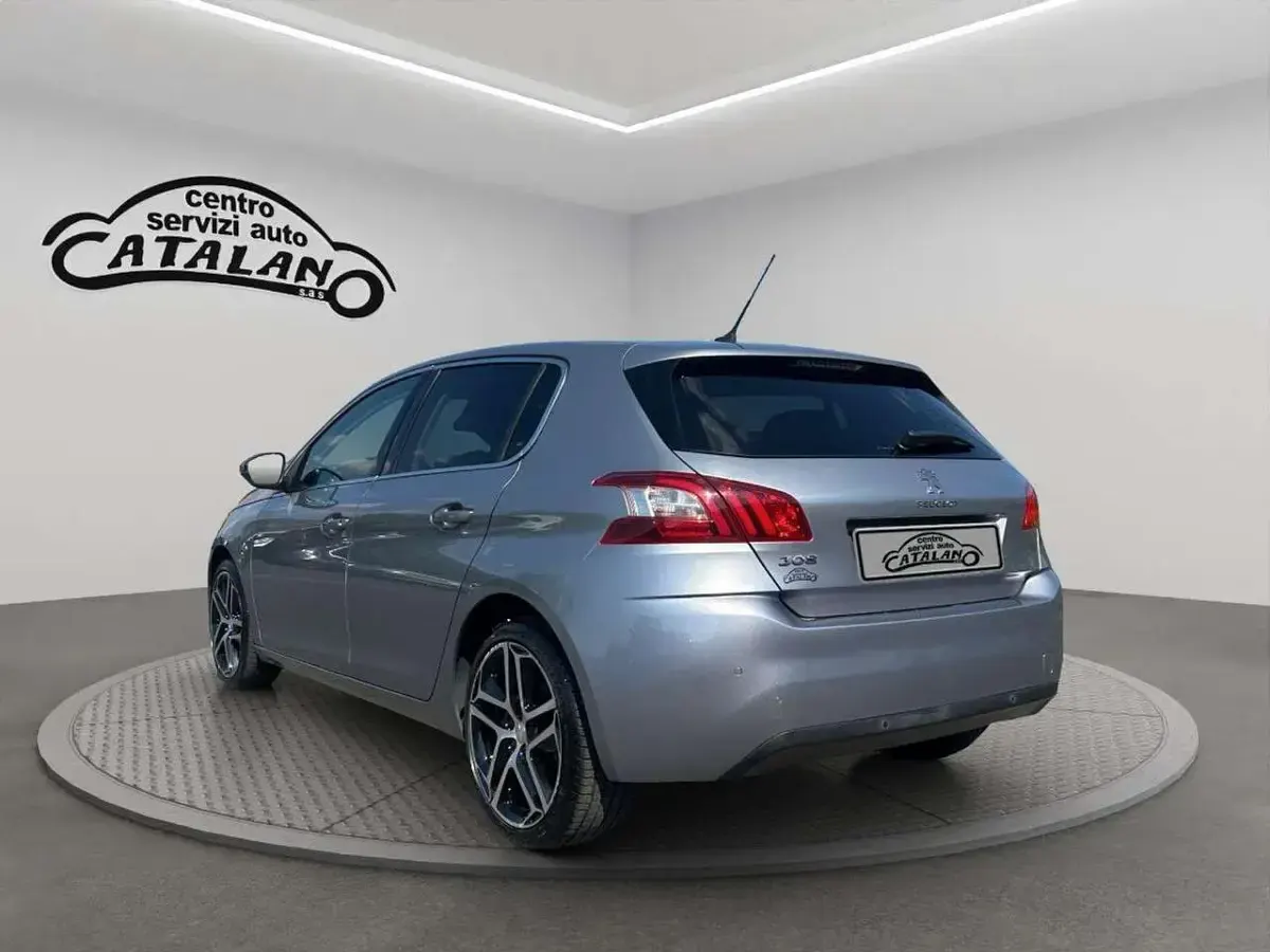 Usata Peugeot 308 GT-line 131 CV (96 kW) 2018 Grigio Berlina