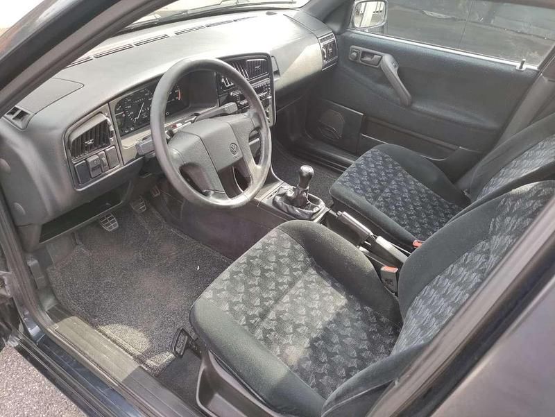 Usata VW Passat 90 CV (66 kW) 1993 Blu/azzurro Station wagon