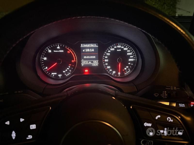 Usata Audi A3 Design 116 CV (85 kW) 2018 Blu Berlina
