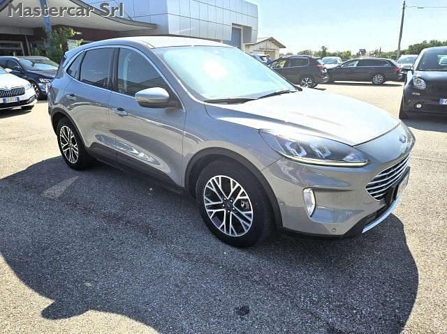 Usata Ford Kuga Titanium 225 CV (165 kW) 2020 Grigio SUV