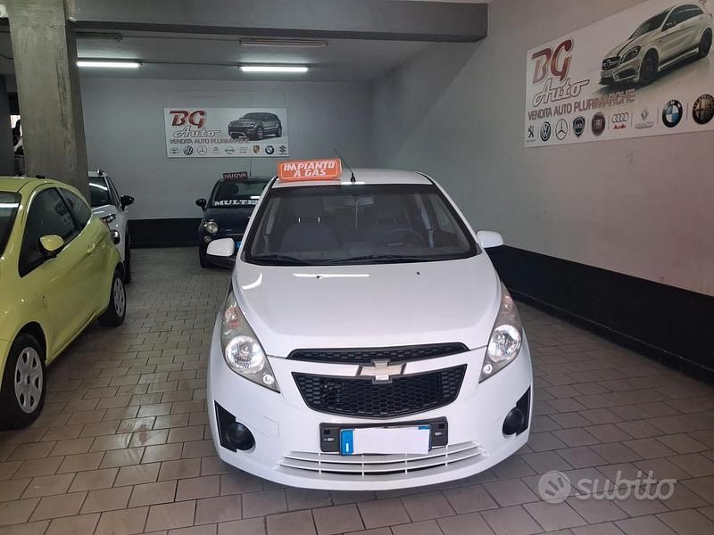 Usata Chevrolet Spark 68 CV (50 kW) 2010 Bianco Utilitaria