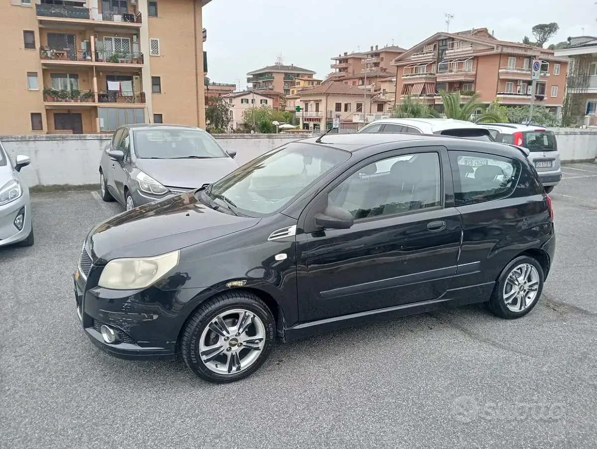 Usata Chevrolet Aveo 82 CV (60 kW) 2009 Nero Berlina